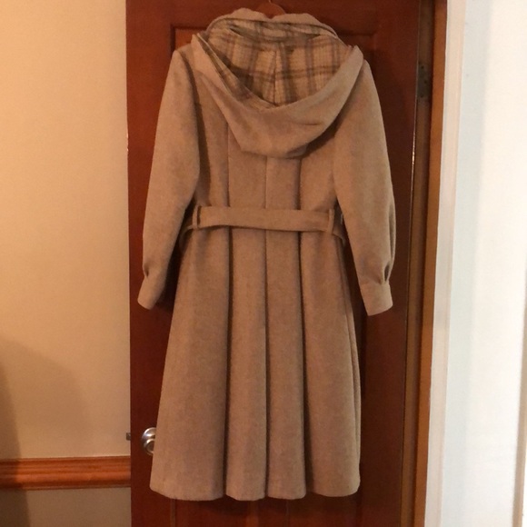 Vintage Winter Coat - Picture 2 of 6